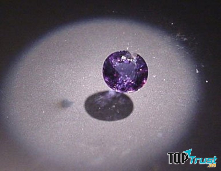 Ngọc hồng lựu màu lam