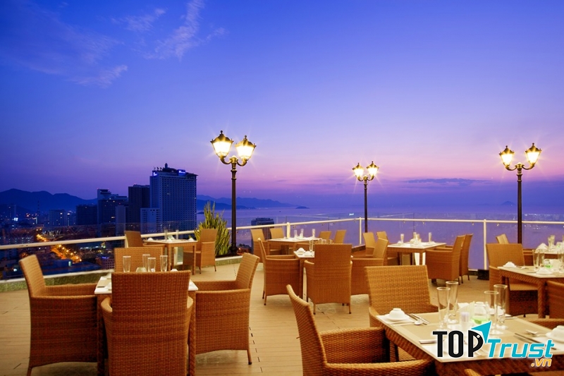 Khách sạn Green World Nha Trang