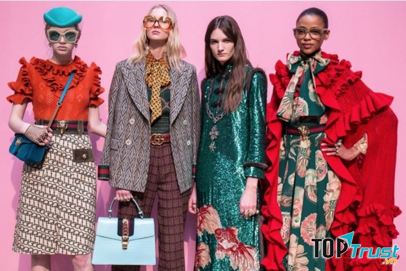 The Gucci Women's Fall Winter 2016, bộ sưu tập mới nhất này được trình diễn tại Milan