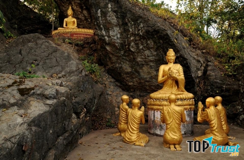 Phật pháp liền một mảnh - kết nối con người với con người