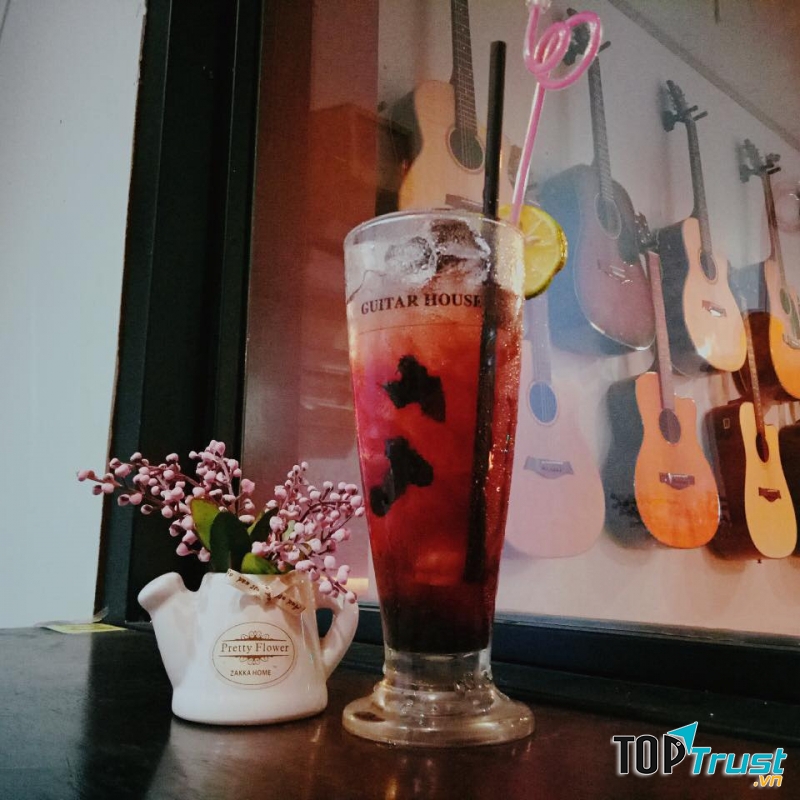 Guitar House Coffee