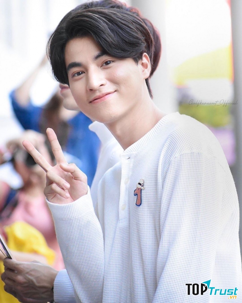 Nụ cười tỏa nắng của anh chàng - Nguồn: Pinterest