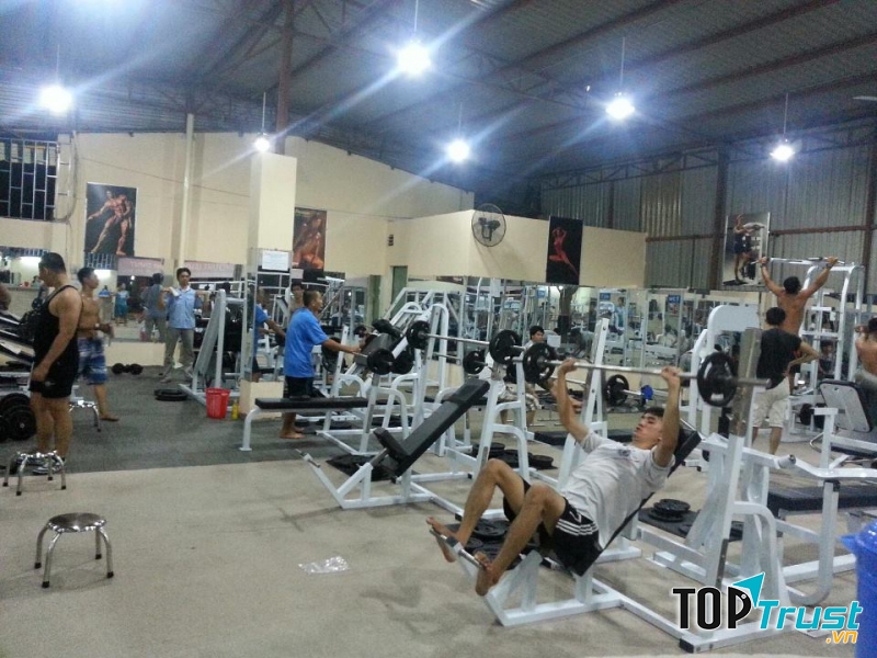 Phòng tập với hệ thống thiết bị hiện đại