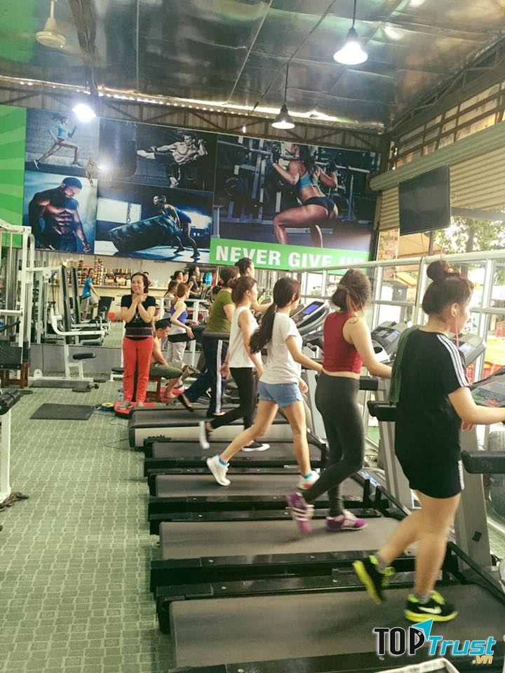 Gym Nguyễn Huy