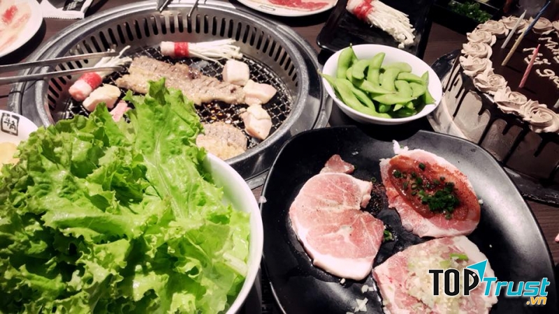 Buffet Nhật hấp dẫn tại nhà hàng