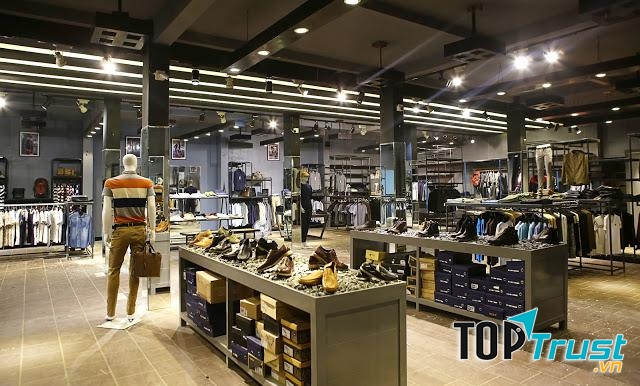 Những bộ trang phục rất quý phái không kém phần thanh lịch