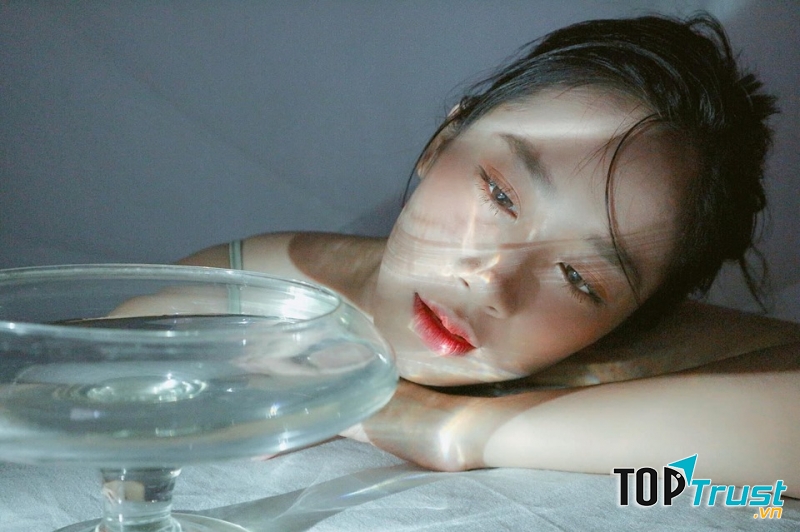 Đến với Hà Chu, bạn sẽ được make up kĩ lưỡng, tỉ mỉ và trau chuốt tới từng chi tiết nhỏ nhất