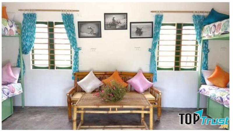 Trang trí bởi vật dụng làm mây tre đan