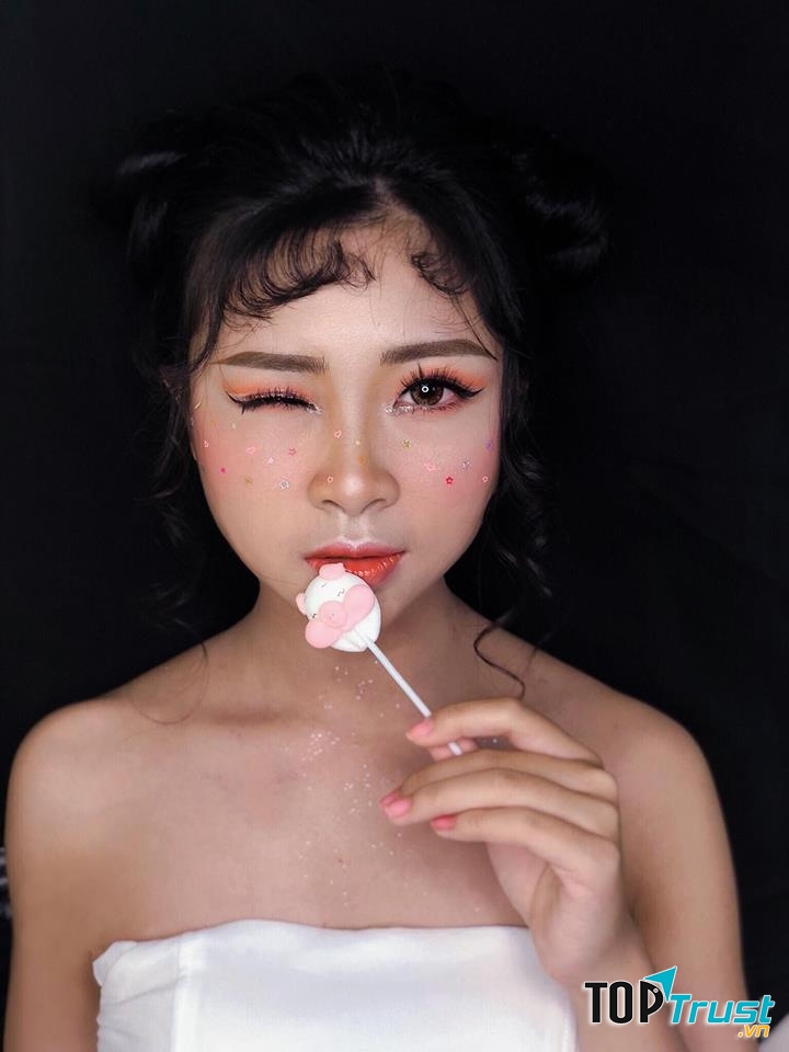 Hà Nguyễn Make Up