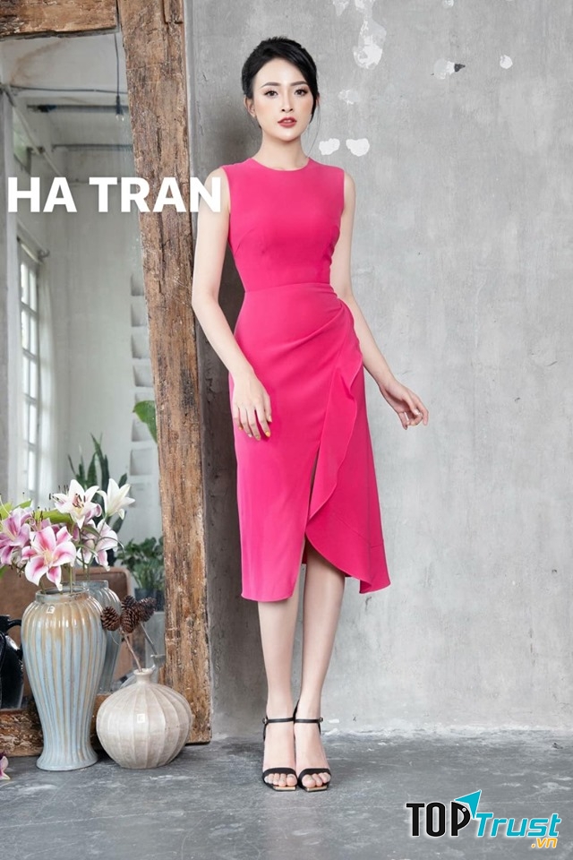 Những chiếc váy của shop toàn là váy thiết kế, đẹp lung linh hết nhé.