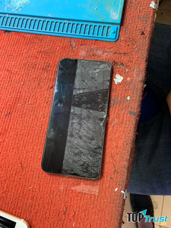 Hà Tú Apple Center