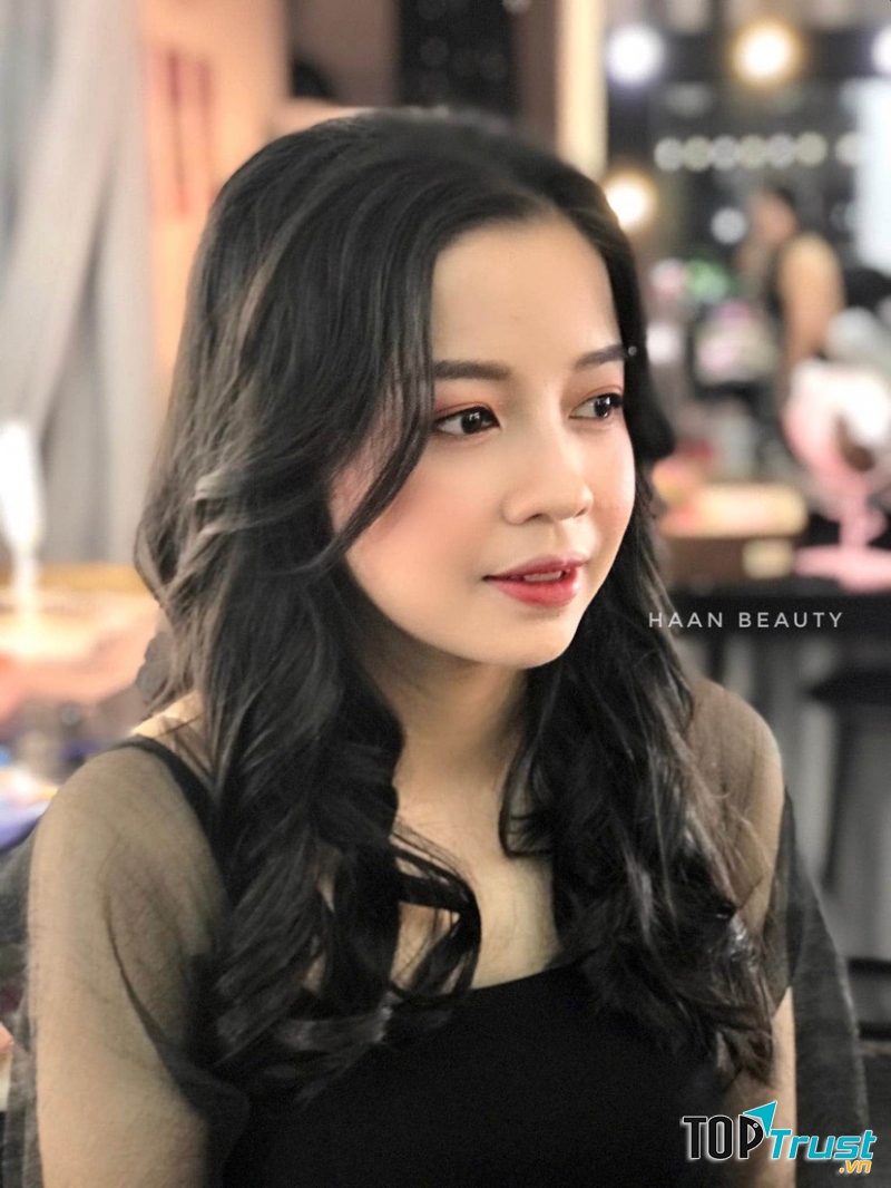 Haan Beauty - Makeup & Spa