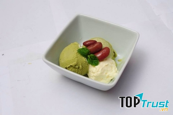 Tráng miệng hấp dẫn tại quán