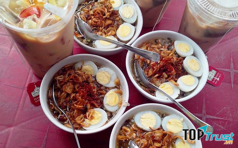 Hai Bà Mập – Bánh Đúc Singapore