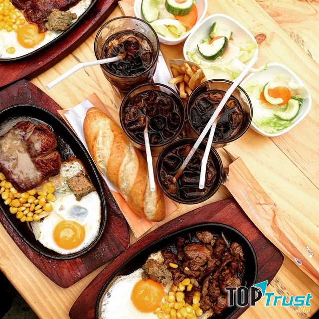 Com bo 3 người ăn