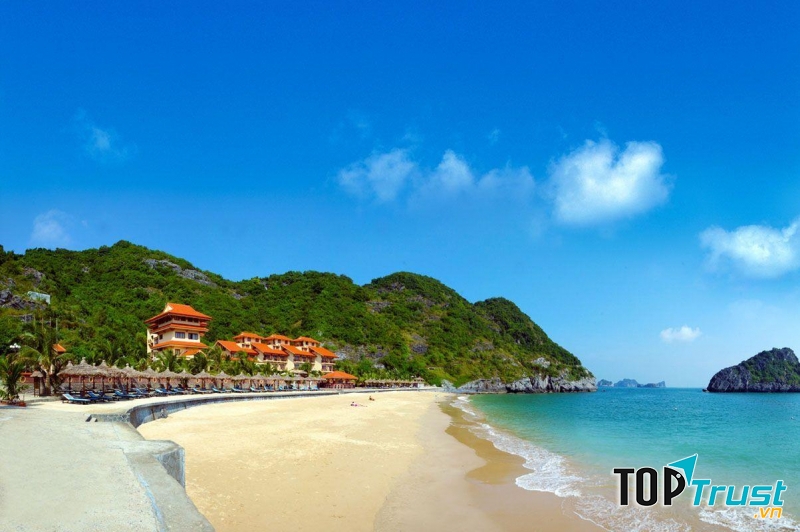 Bãi biển Đồ Sơn - Hải Phòng