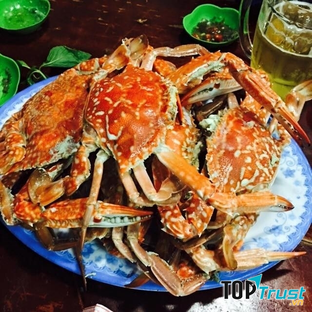 Hải sản tươi sống ở Nha Trang rất là ngon.