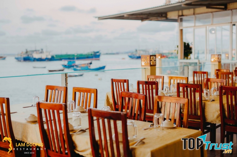 Hải sản Lâm Đường là một trong những địa điểm ăn uống ở Vũng Tàu ngon nức tiếng