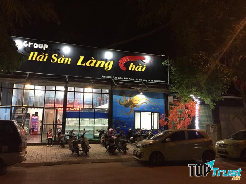 View quán về đêm, không gian thoáng mát, rộng rãi