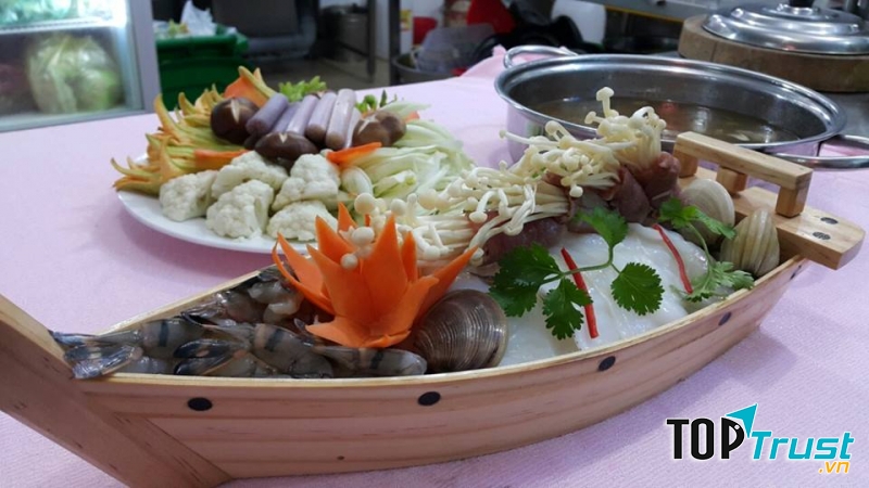 Món ngon hấp dẫn tại nhà hàng