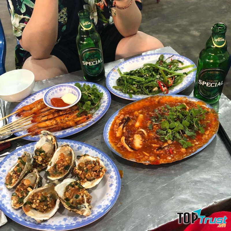 Hải Vân Quán Đà Nẵng – Hải Sản Tươi Sống