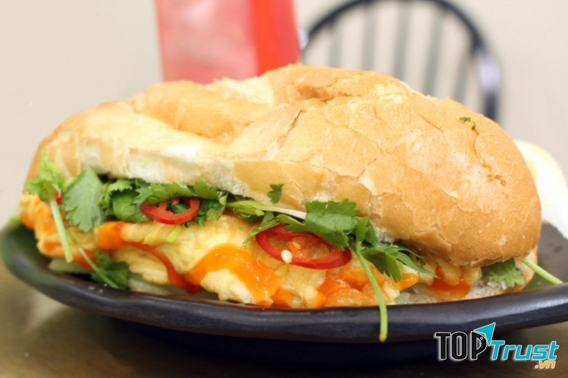 Bánh mì ốp la (Ảnh minh họa)