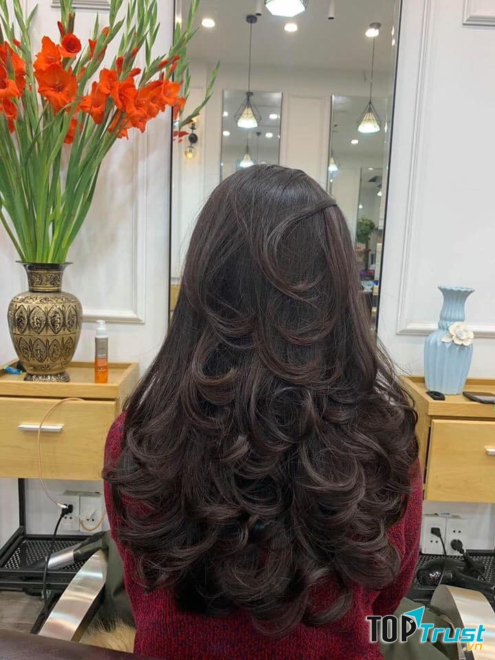 Dịch vụ làm tóc tại Hair salon Allan