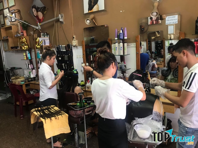 Hair salon Đông Đông