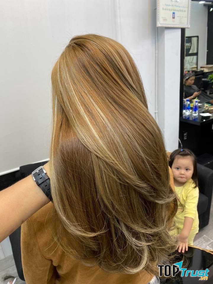 Hair Salon Đông Phương