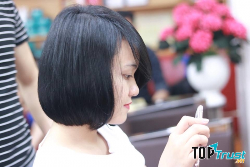 Hair Salon Hùng Hennessy
