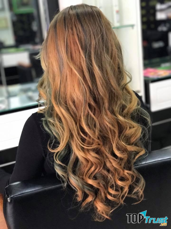 Hair Salon Nhật Tân