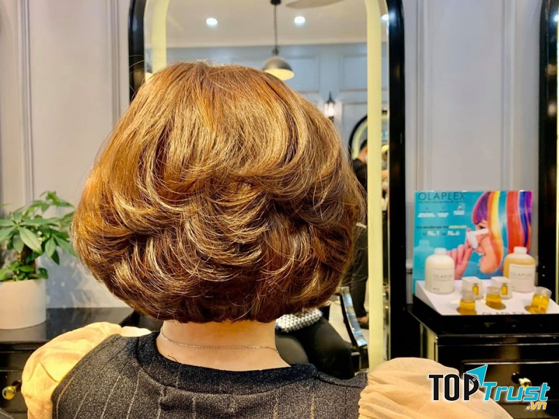 Hair Salon Toni Thưởng