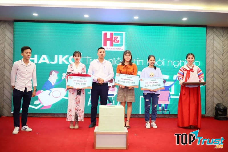 HAJKO Lao Động Và Du Học