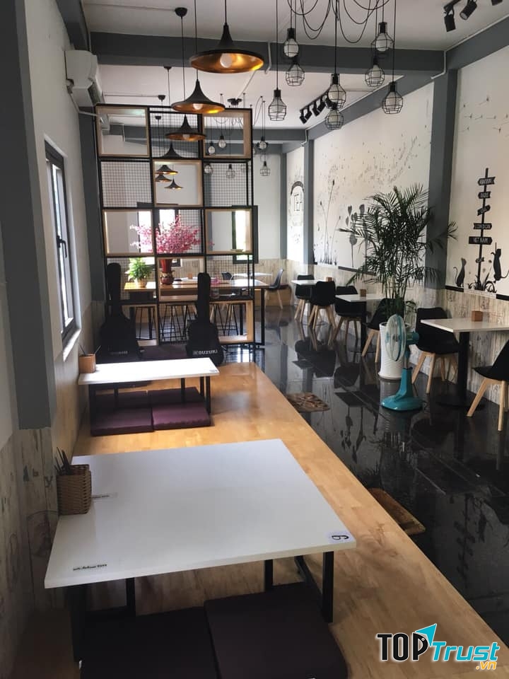 Hakuun Sushi & Tea