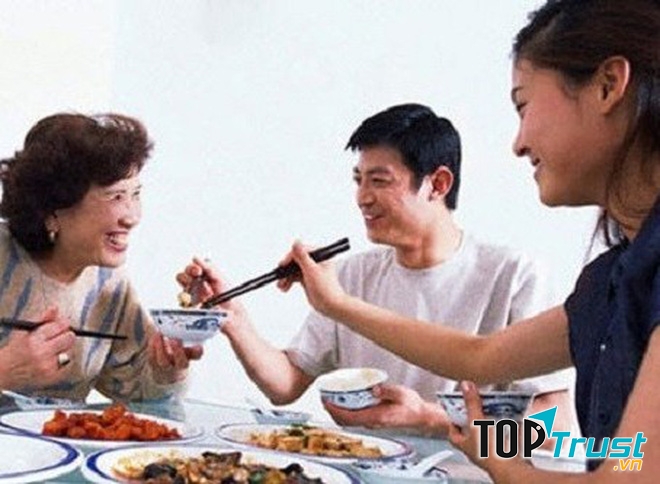 Hạn chế thể hiện tình cảm với người yêu