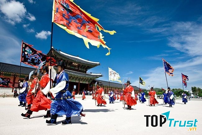 Hàn Quốc rất coi trọng tín ngưỡng tôn giáo