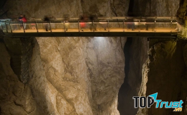 Hang động Skocjan