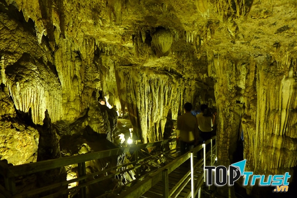 Hang Lùng Khúy - đệ nhất động ở Hà Giang