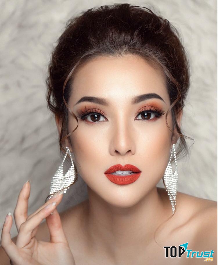 Hạnh Duyên Make Up