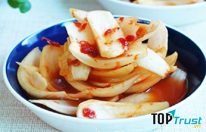 Hành tây muối chua ngọt