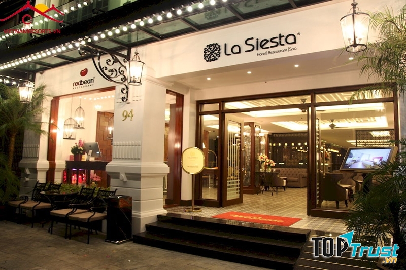 Hanoi La Siesta Hotel & Spa nằm ở vị trí thứ 8 trong bảng xếp hạng