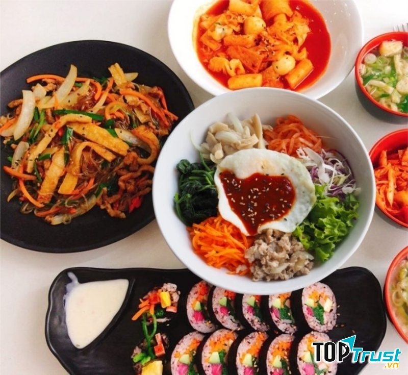 Nhìn chung các món ăn đều thơm ngon, hợp khẩu vị thực khách, đặc biệt đậm đà