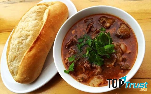 Hảo Hảo - Bánh Mì Sốt Vang & Cháo Bò