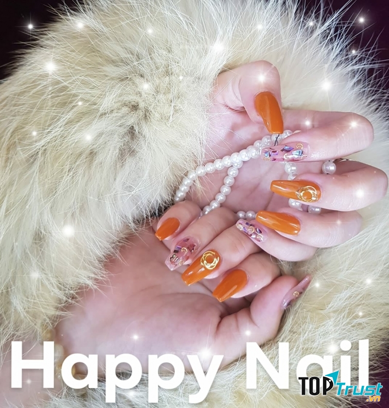 Happy Nails
