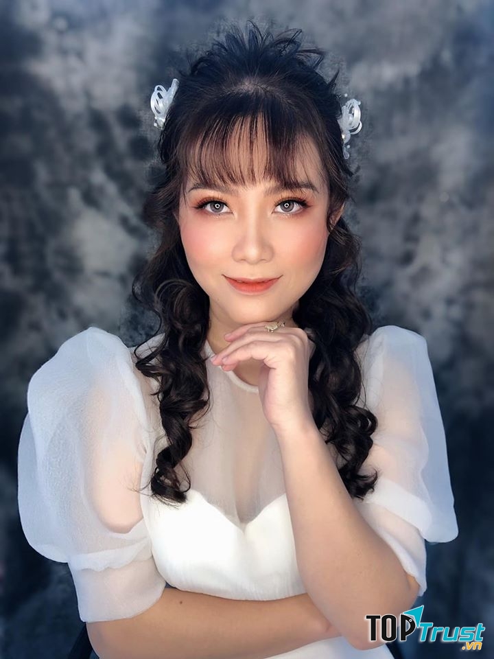 Happy Studio - Thy Anh Make Up