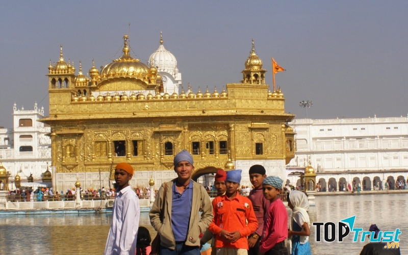 Biểu tượng thiêng liêng của đạo Sikh.