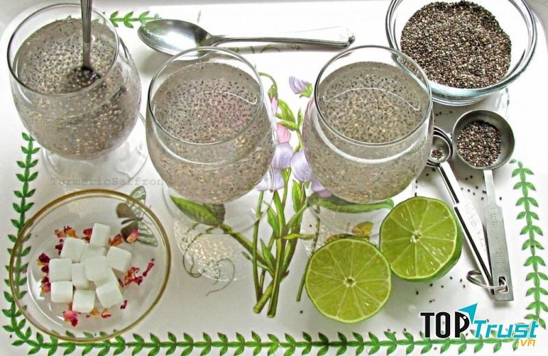 Hạt Chia bảo vệ hệ tiêu hóa và thúc đẩy quá trình tiêu hóa của bạn tốt hơn.