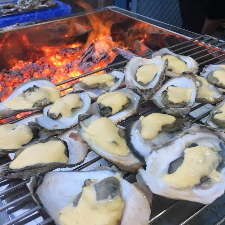 Hàu là món được gọi nhiều nhất. Hình: Hàu số 1