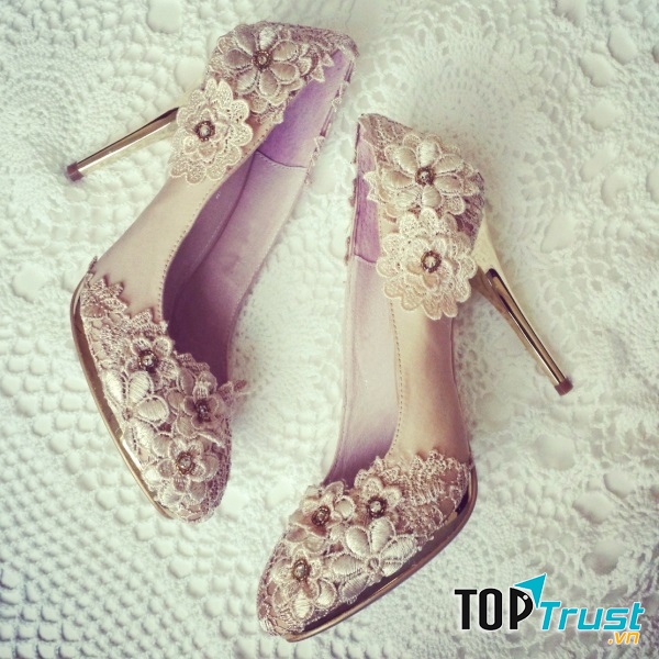 Hãy chọn một đôi giầy thích hợp