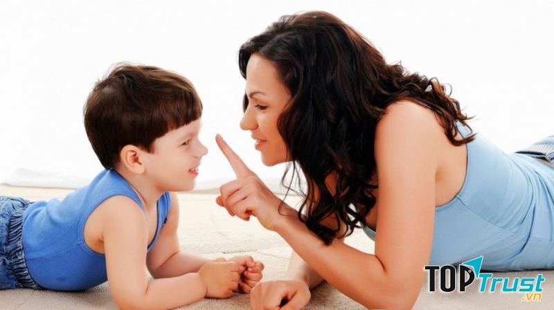 Hãy lắng nghe và tạo cho con cảm giác được lắng nghe